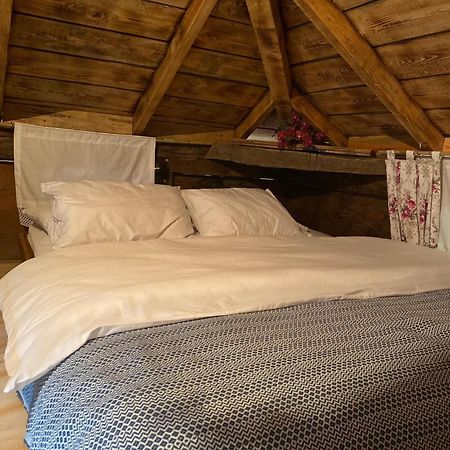 Zeni De Vore Serender & House Aparthotel รีเซ ภายนอก รูปภาพ