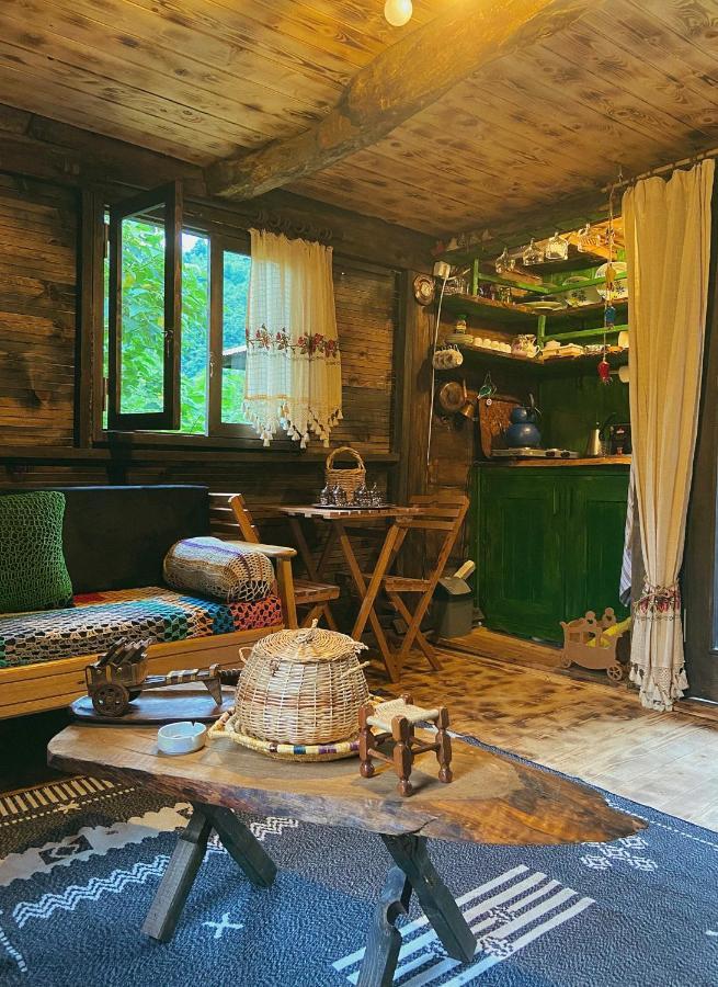 Zeni De Vore Serender & House Aparthotel รีเซ ภายนอก รูปภาพ