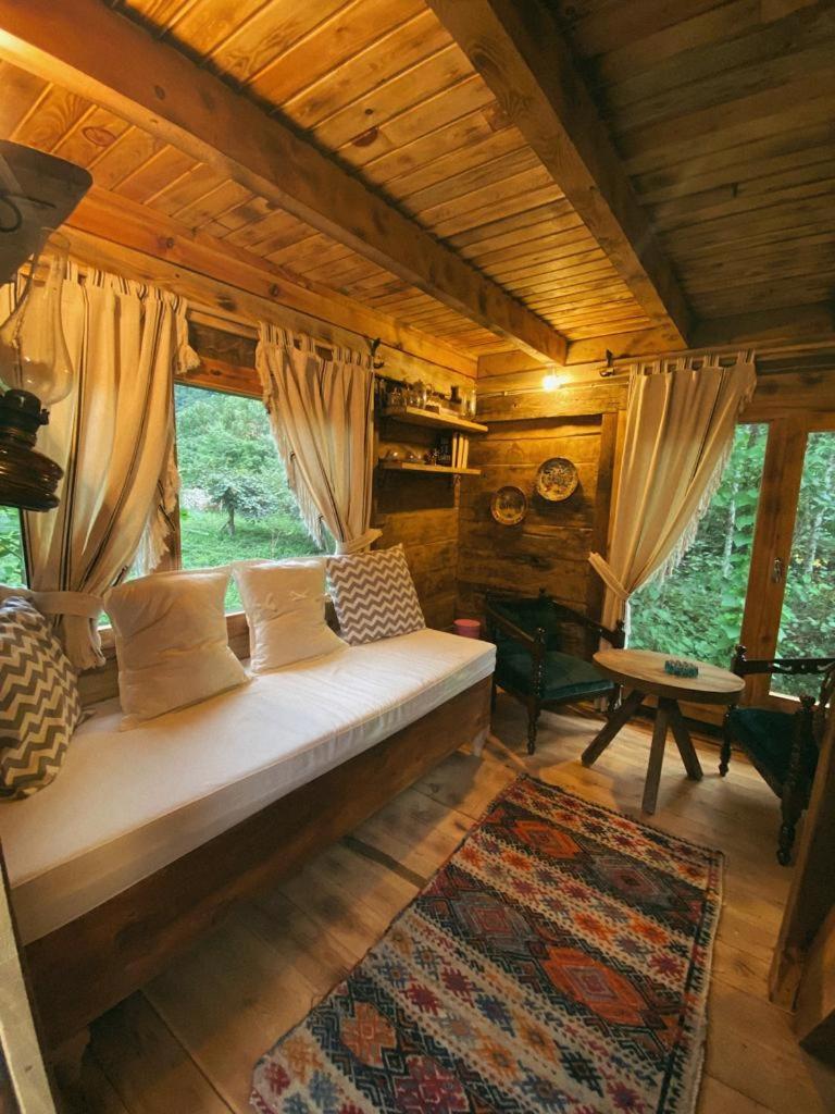 Zeni De Vore Serender & House Aparthotel รีเซ ภายนอก รูปภาพ