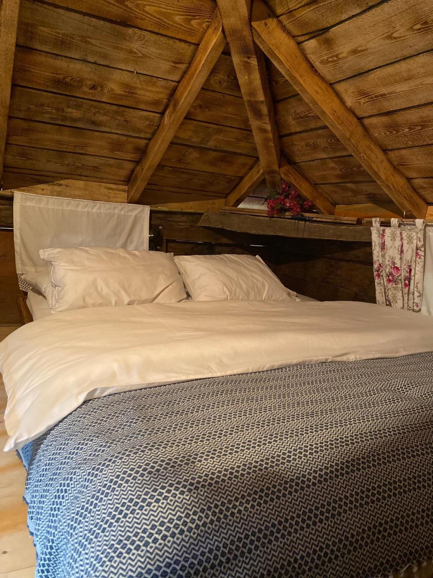Zeni De Vore Serender & House Aparthotel รีเซ ภายนอก รูปภาพ